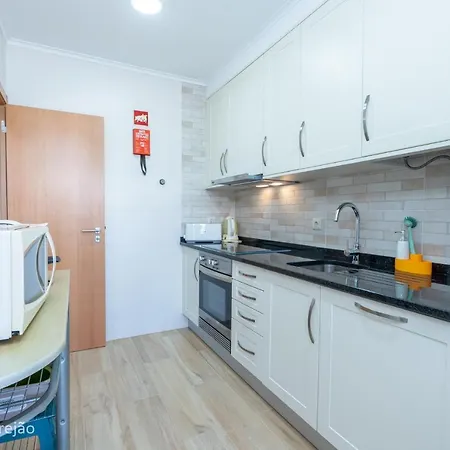 Renovated Algarve With Pool