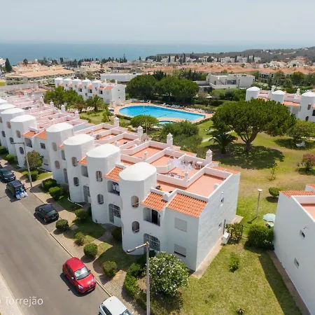 Renovated Algarve With Pool Appartamento