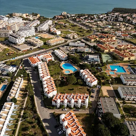 公寓 Renovated Algarve With Pool Armação de Pêra