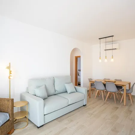 Renovated Algarve With Pool * Armação de Pêra