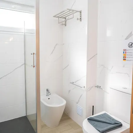 Renovated Algarve With Pool