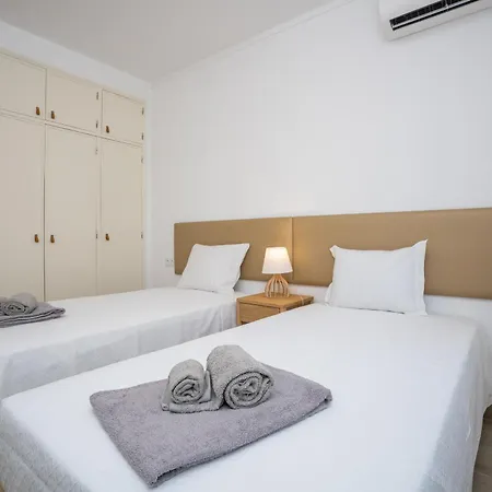 Lejlighed Renovated Algarve With Pool Armação de Pêra