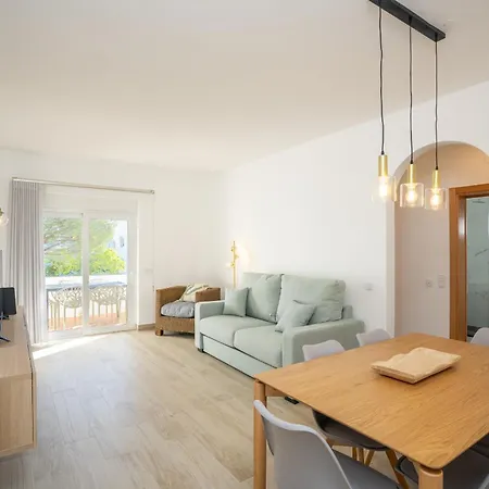 Renovated Algarve With Pool *