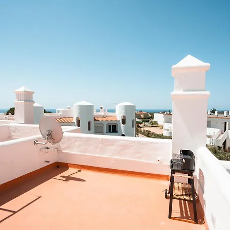 Lejlighed Renovated Algarve With Pool
