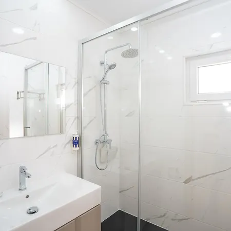 Lejlighed Renovated Algarve With Pool Armação de Pêra