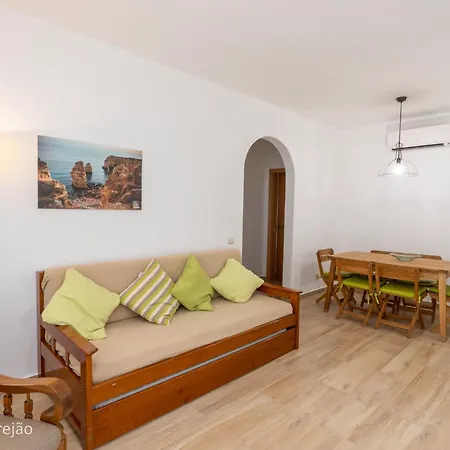 Renovated Algarve With Pool