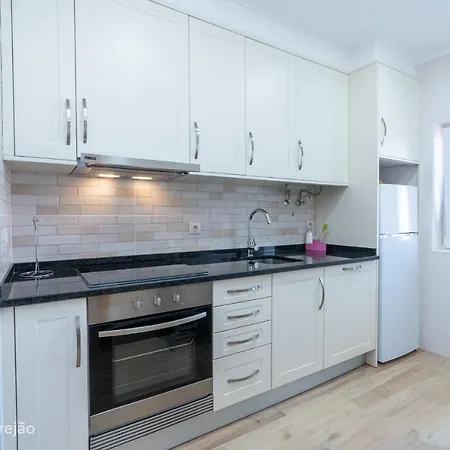 Apartment Renovated Algarve With Pool Armacao de Pera
