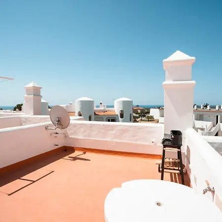 Renovated Algarve With Pool Apartment Armacao de Pera