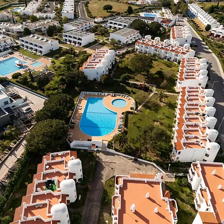 Apartment Renovated Algarve With Pool