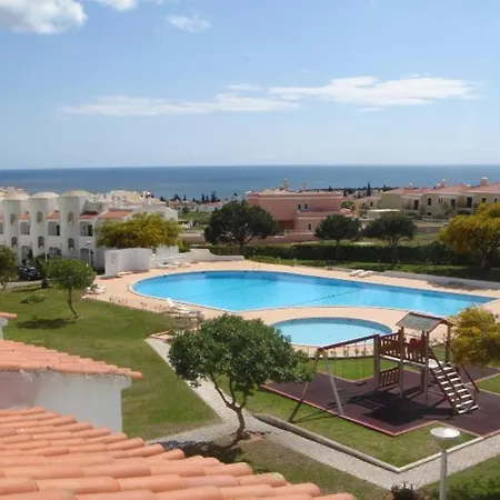 Renovated Algarve With Pool Appartamento