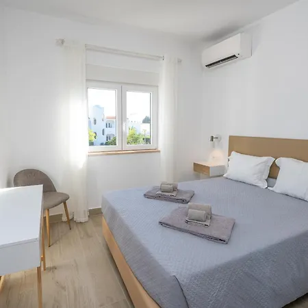 Renovated Algarve With Pool * Armação de Pêra