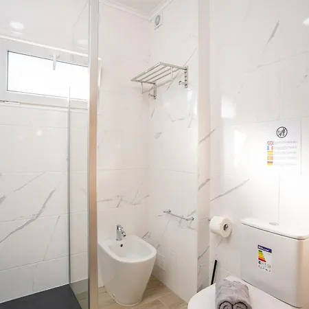 Renovated Algarve With Pool *