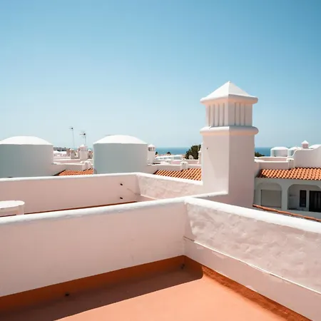 Renovated Algarve With Pool * Armação de Pêra