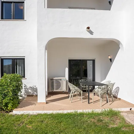 Renovated Algarve With Pool Apartment *