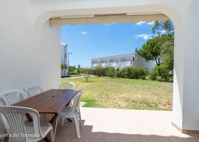 Renovated Algarve With Pool Lejlighed *