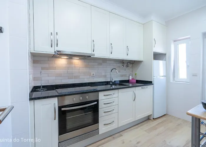 Lejlighed Renovated Algarve With Pool Armação de Pêra