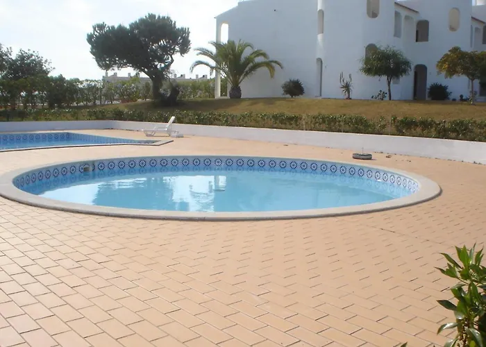 Renovated Algarve With Pool Lejlighed