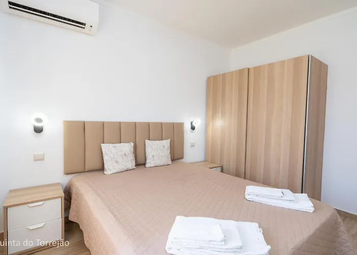 Renovated Algarve With Pool Armação de Pêra