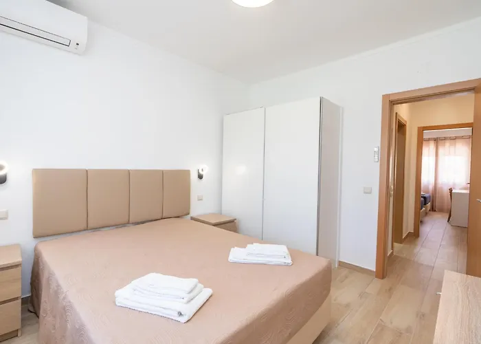 Renovated Algarve With Pool Lejlighed *