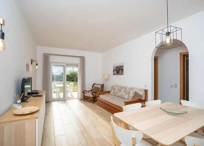 Renovated Algarve With Pool