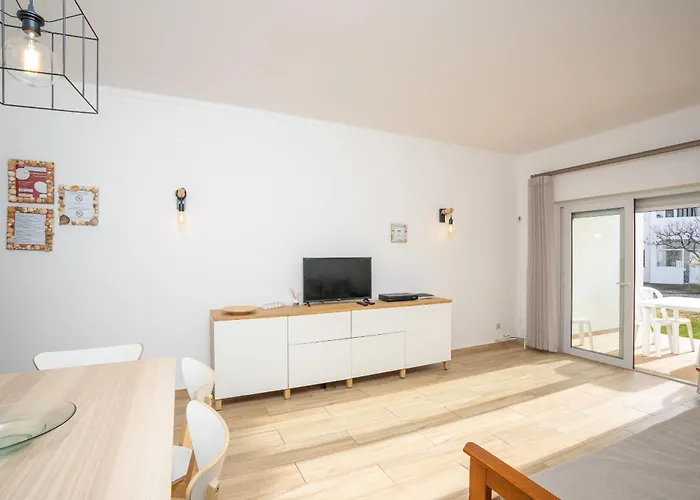 Renovated Algarve With Pool Lejlighed *