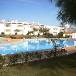 Lägenhet Renovated Algarve With Pool Armação de Pêra